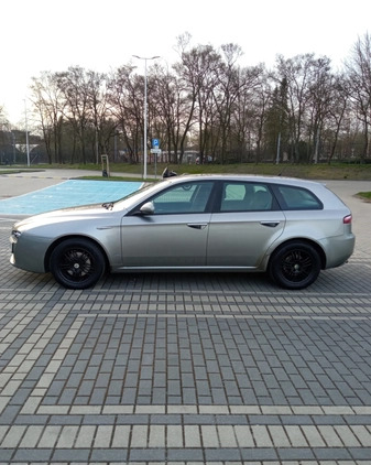 Alfa Romeo 159 cena 17500 przebieg: 262676, rok produkcji 2009 z Szczecin małe 497